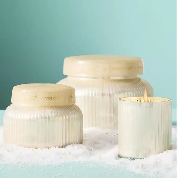 Capri Blue Volcano Glass Candle, Scent: Volcano, Size 50 oz., Retail $122.00 USD - Picture 5 of 12